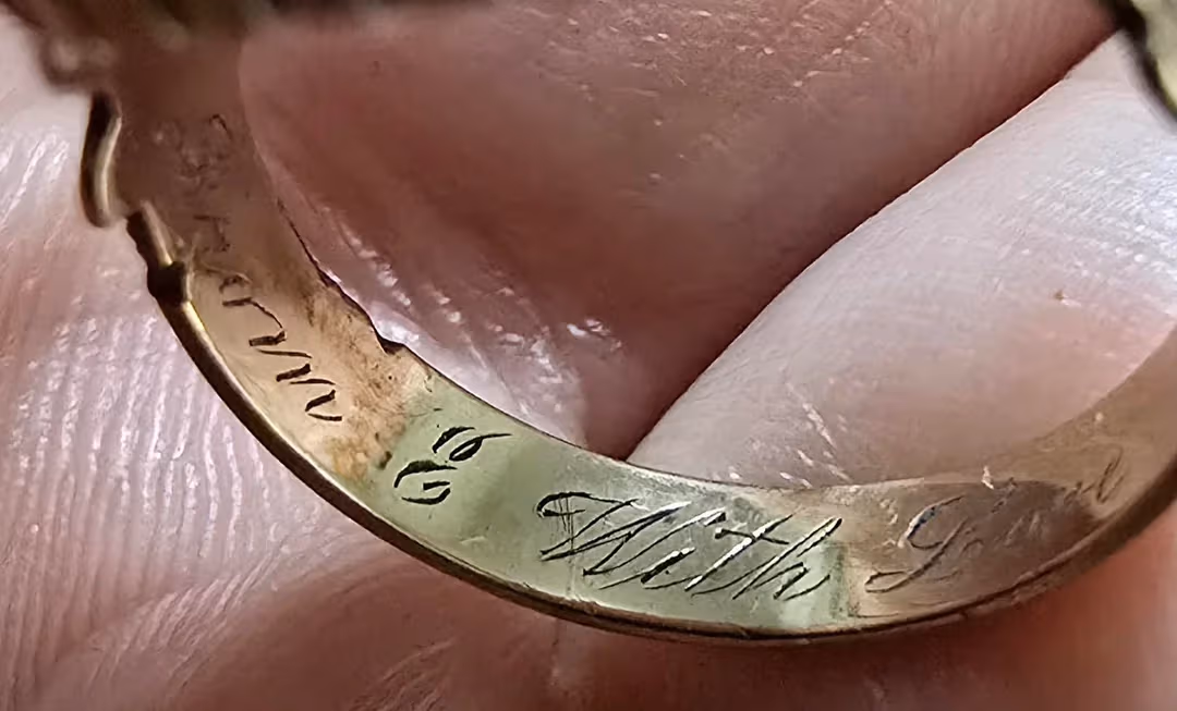 How to Determine Antique Value: Professional Appraiser’s Secrets