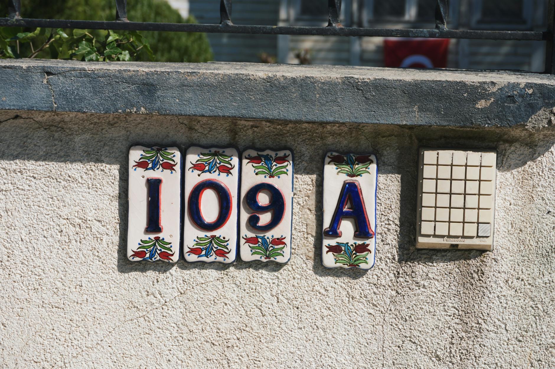 Fenton Glass Identification: How to Spot Rare Colors and Patterns