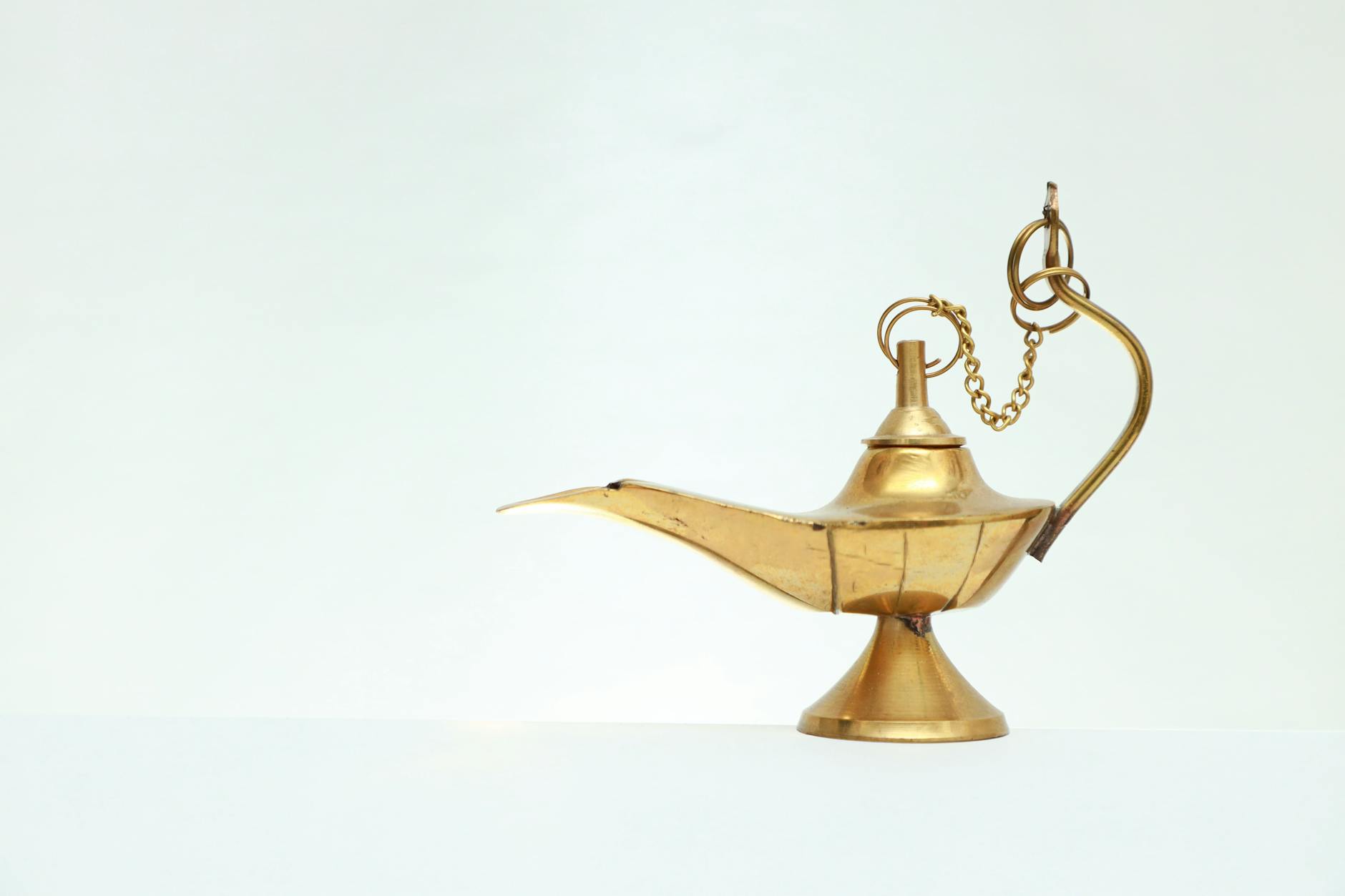 Antique Oil Lamps: How to Identify Makers and Burner Types